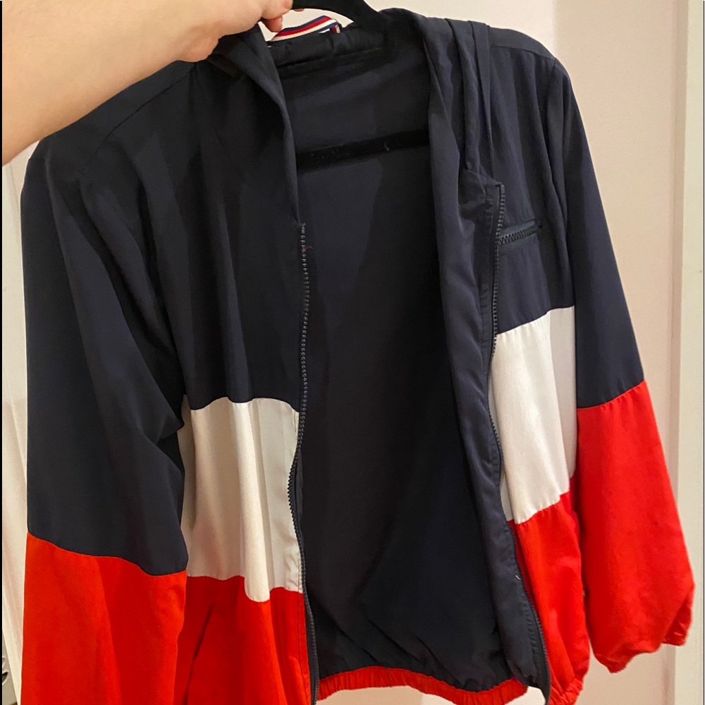 BRANDY MELVILLE WINDBREAKER